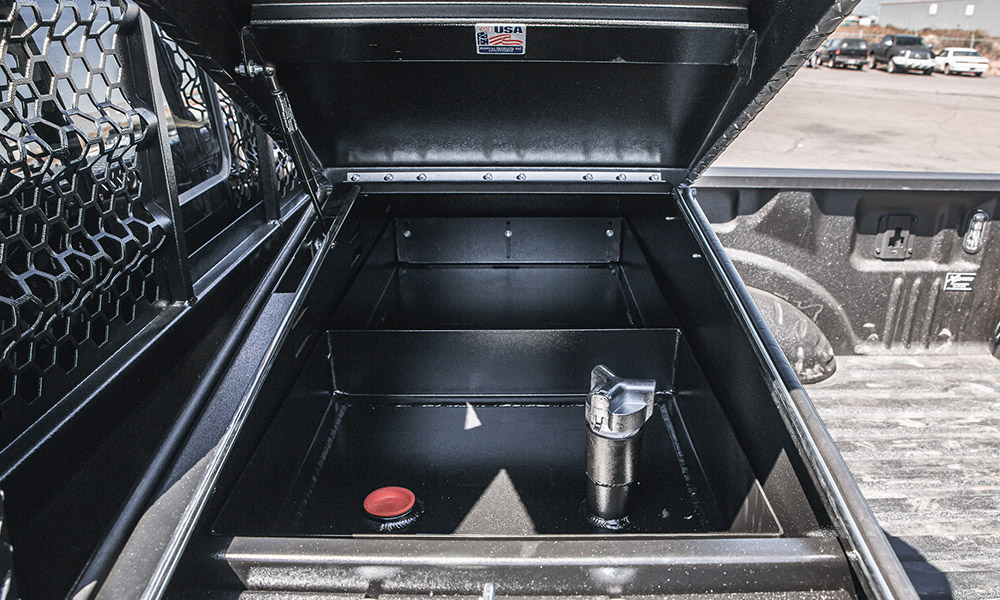 A-TT51 - 20H x 20D x 58W - Aluminum Pickup Truck HD Chest Fuel Tank  Toolbox, 58 Gal, All Diamond TP Finish, Top Open Single Lid with Gas  Springs